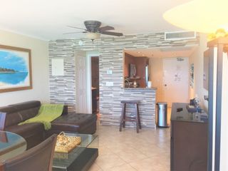 hotel Soleil Apartments at Castle Beach Club Miami 01
